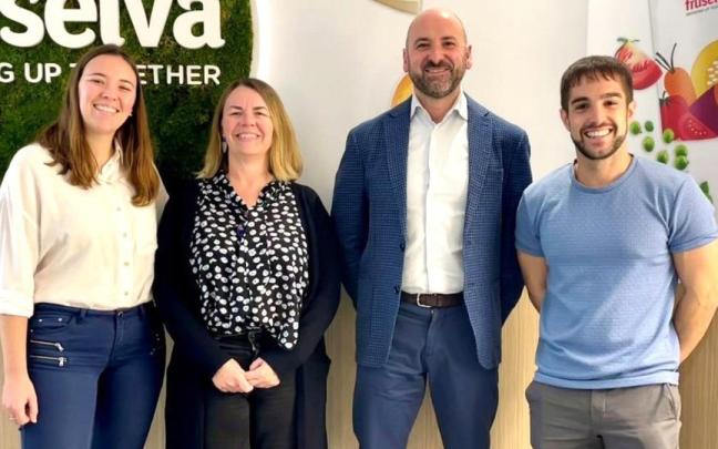De izquierda a derecha, Nerea Cerezuela (Fruselva), Izaskun Marañón (Tecnalia), Igor Horrillo (EHU), Julio Baudin (Fruselva)