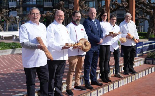 Los panaderos, ayer. | FOTO: IREKIA