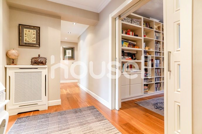 Piso con aparcamiento en la Calle San Isidro, Bilbao.