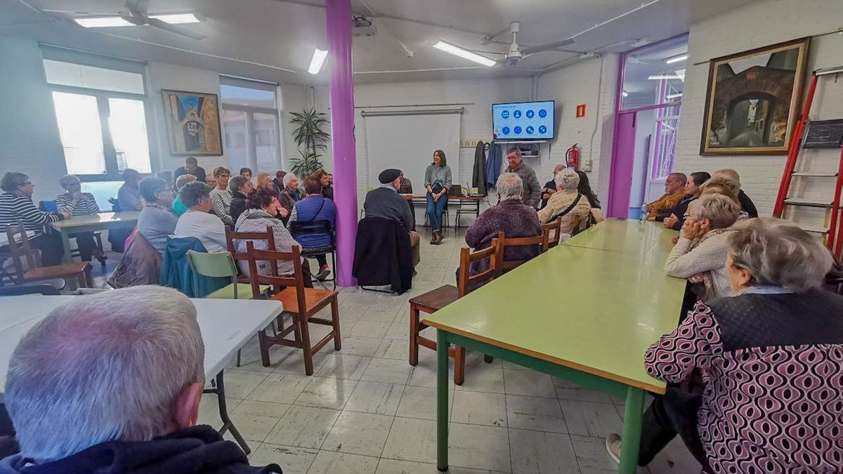 Una de las reuniones del proceso de renovación celebrada en la sede de Toki Argi.