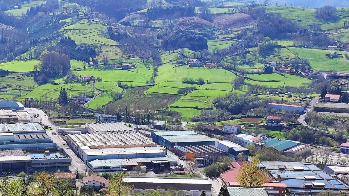 Vista de terrenos rurales en las inmediaciones del polígono de Landeta.