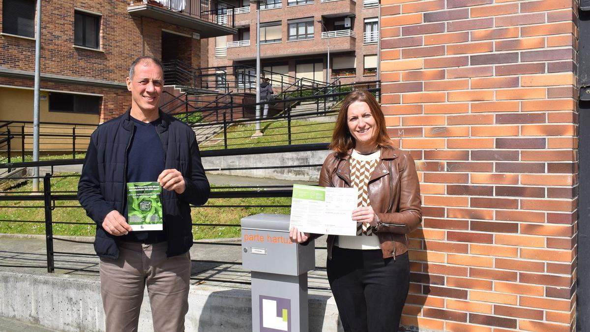 El alcalde Jorge Segurado y la concejala Agurtzane Mercader