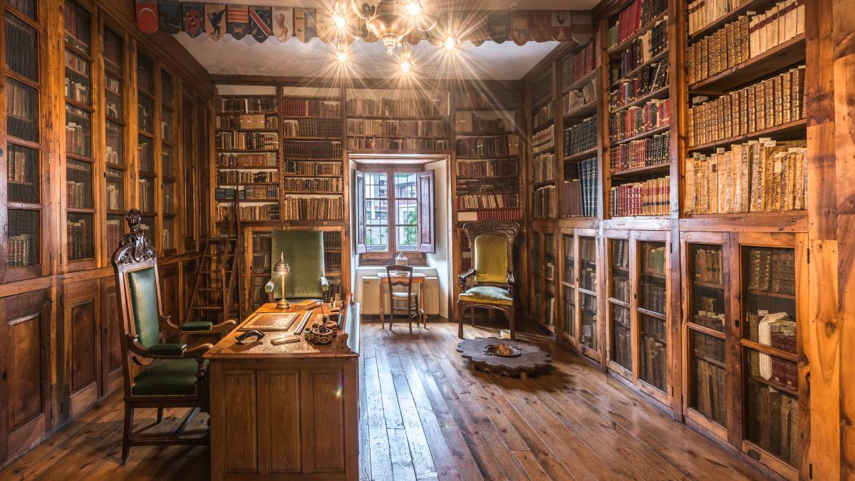 Biblioteca de la casa señorial d’Areny-Plandolit.