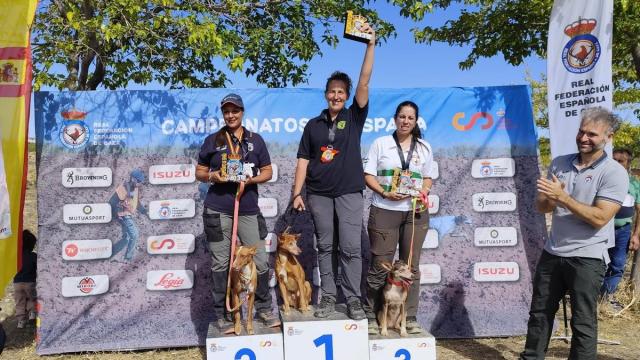 Leire Egaña y Roki, junto a las representantes de Castilla-La Mancha y Andalucía, en el podio.