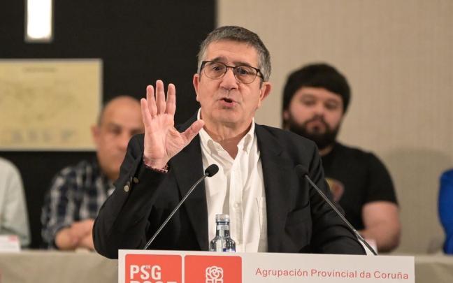 El portavoz del PSOE en el Congreso, Patxi López, interviene durante el Comité Provincial del PSDEG-PSOE provincial de A Coruña.