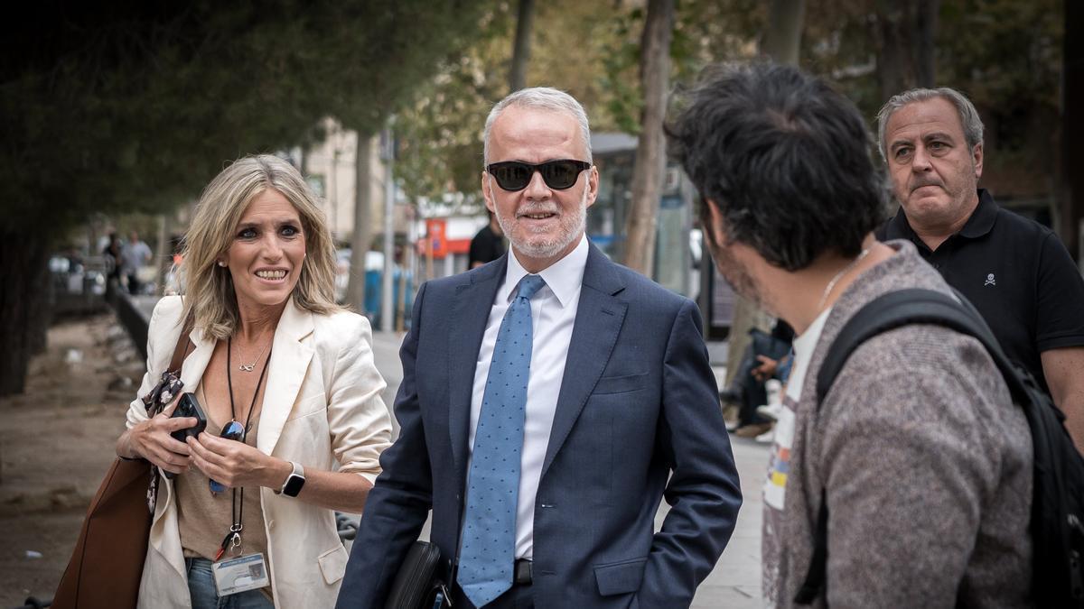 El abogado de Begoña Gómez, Antonio Camacho, a su llegada a la citación ante el juez Peinado en los Juzgados de Plaza de Castilla.
