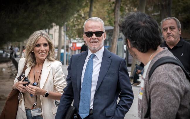 El abogado de Begoña Gómez, Antonio Camacho, a su llegada a la citación ante el juez Peinado en los Juzgados de Plaza de Castilla.