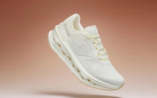 Zapatilla modelo Cloudneo de la firma suiza On.