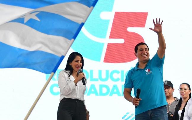 Los candidatos a la Presidencia y a la Vicepresidencia de Ecuador por el movimiento Revolución Ciudadana, Luisa González y Andrés Arauz. Los candidatos a la Presidencia y a la Vicepresidencia de Ecuador por el movimiento Revolución Ciudadana, Luisa González y Andrés Arauz.
