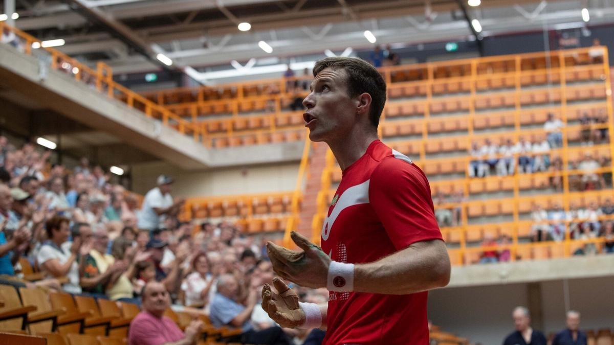 Iñaki Artola, durante un lance de un encuentro en el Ogueta de Gasteiz.