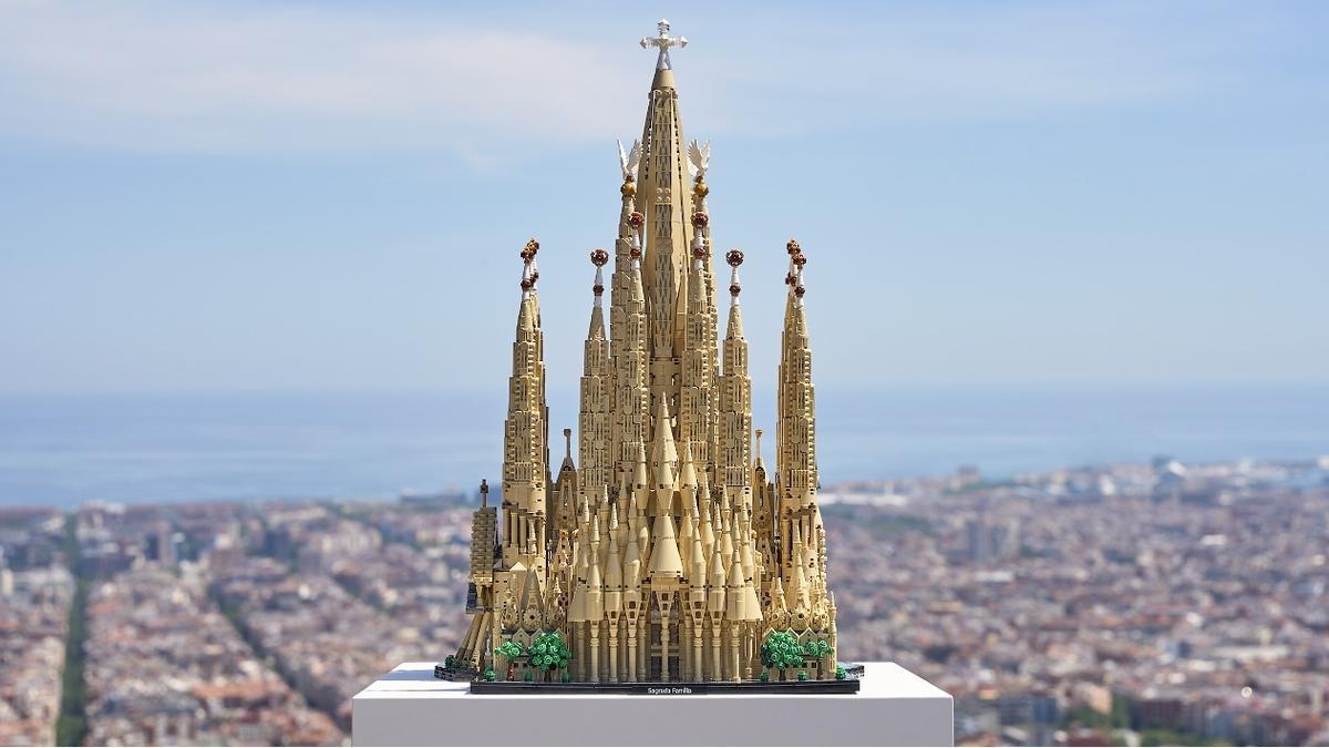 El kit de LEGO de la Sagrada Familia.