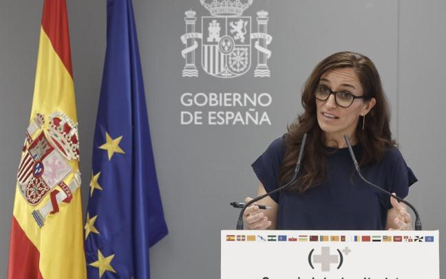 La ministra de Sanidad, Mónica García, tras la reunión extraordinaria telemática del Consejo Interterritorial de Salud.