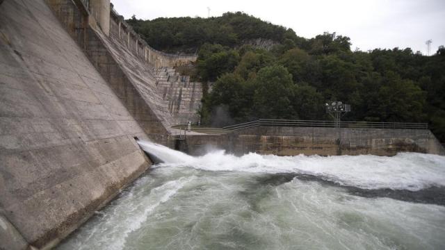 Último desembalse de Eugi, correspondiente al año 2021. En 2022 no se llevó a cabo por la sequía.