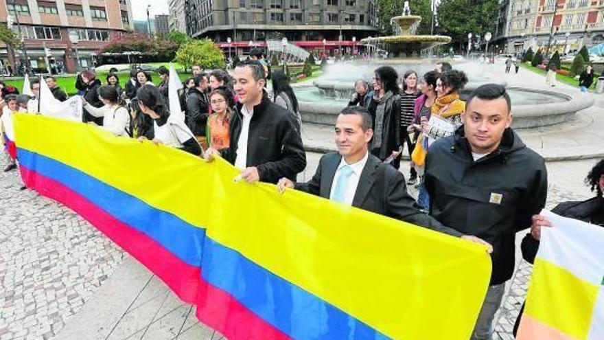 Una manifestación de colombianos residentes en el País Vasco.