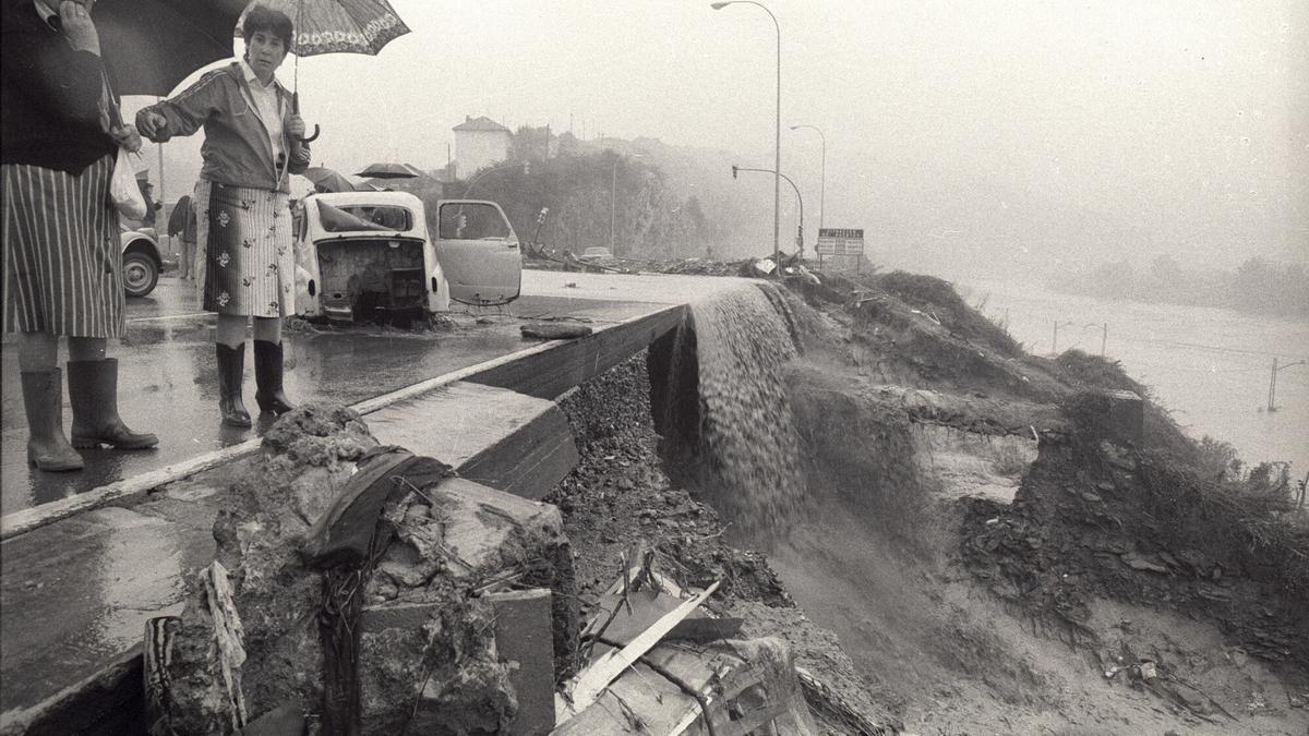 El diluvio causó graves desperfectos en las carreteras a lo largo y ancho del territorio vizcaino