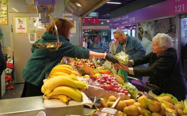 La inflación se situará este año en el 4,3% mientras que para el próximo bajará al 3,4%. La inflación se situará este año en el 4,3% mientras que para el próximo bajará al 3,4%.