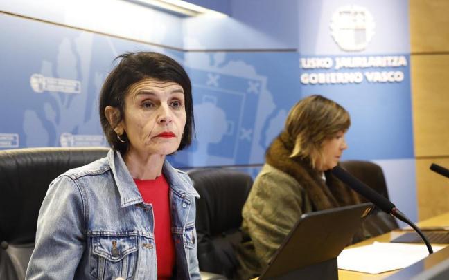 La consejera de Bienestar, Juventud y Reto Demográfico, Nerea Melgosa, durante la presentación de los últimos datos correspondientes a este Servicio de Atención Telefónica a las Mujeres Víctimas de la Violencia contra las Muj