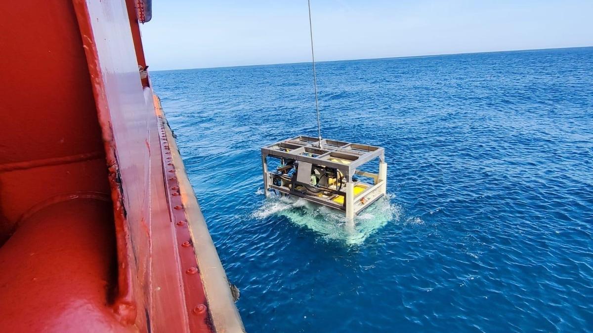 El robot de Salvamento Marítimo localizó este domingo el barco hundido.