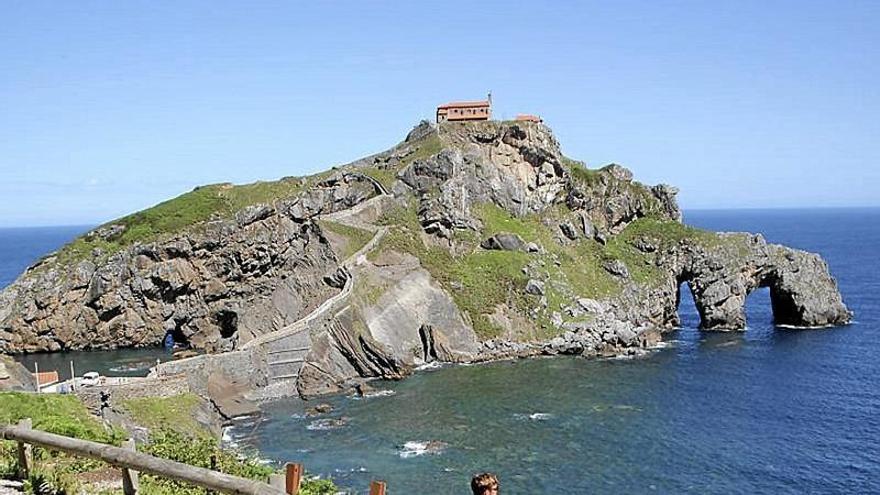 Vista de la ermita de San Juan de Gaztelugatxe. | FOTO: I. F.