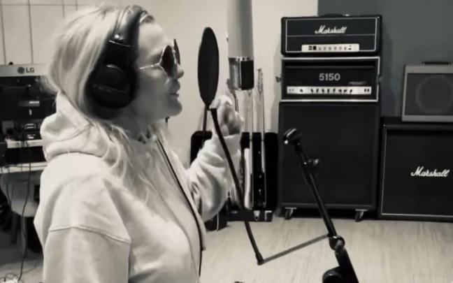 Amaia Montero grabando los nuevos temas de 'LODVG'