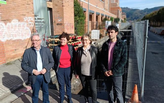 Asensio, Agirre, Pikasarri e Iturbe este martes en la visita a las obras.