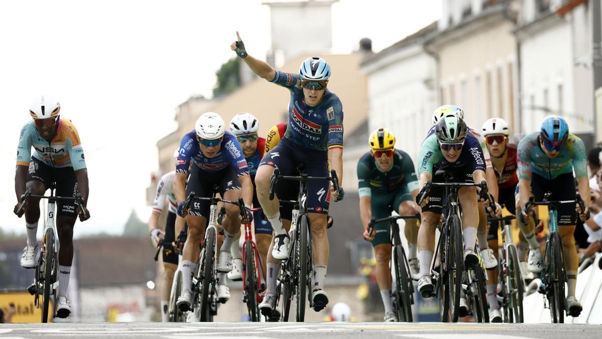 Merlier celebra su tercera victoria al esprint en el Tour.