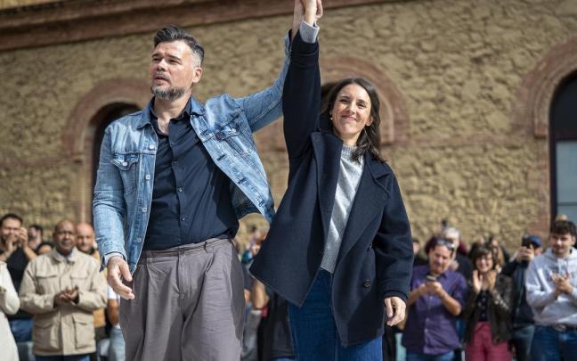 La candidata de Podemos y el de ERC en su primer acto conjunto de precampaña para las elecciones del 29N.