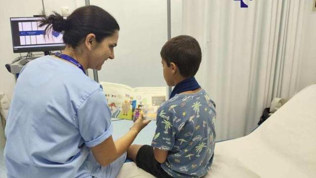 'Maren y su amigo Geltsu', un cuento interactivo para ayudar a los niños a perder el miedo a las urgencias médicas.