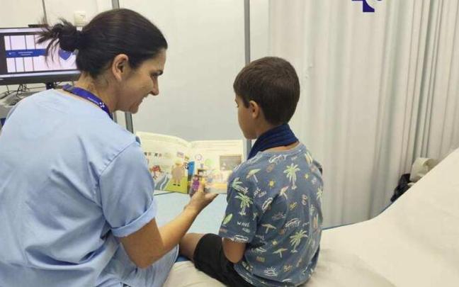 'Maren y su amigo Geltsu', un cuento interactivo para ayudar a los niños a perder el miedo a las urgencias médicas.