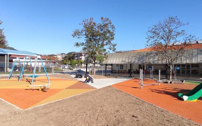 Igorre ha invertido 240.000 euros en la reforma integral del patio de la escuela pública Ignacio Zubizarreta