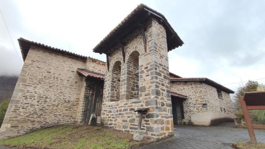 El programa arranca este domingo con visita a la casa torre de Urbina Basabe en Kuartango