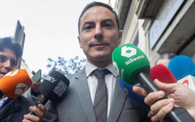 El ex secretario general del PSOE de Madrid Juan Lobato a su salida del Tribunal Supremo