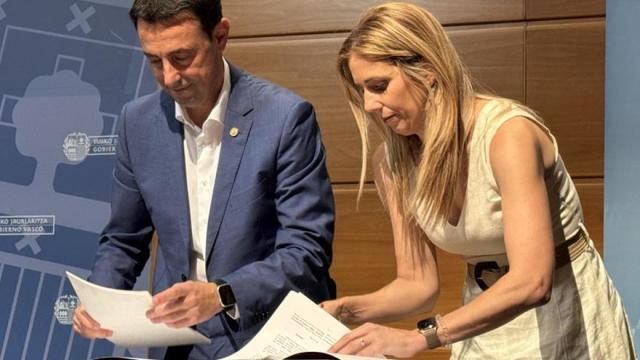 Torres asegura que esta iniciativa es "símbolo" de una Euskadi que "no se resigna ante las desigualdades ni ante la precariedad". / Mariscal Torres asegura que esta iniciativa es "símbolo" de una Euskadi que "no se resigna ante las desigualdades ni ante la precariedad".