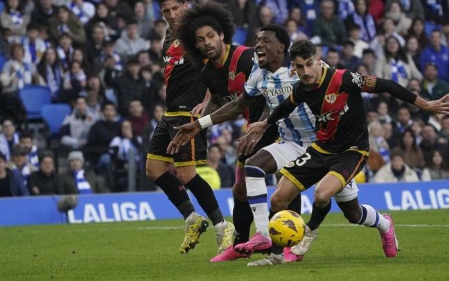 Becker en el partido ante el Rayo. / RUBEN PLAZA