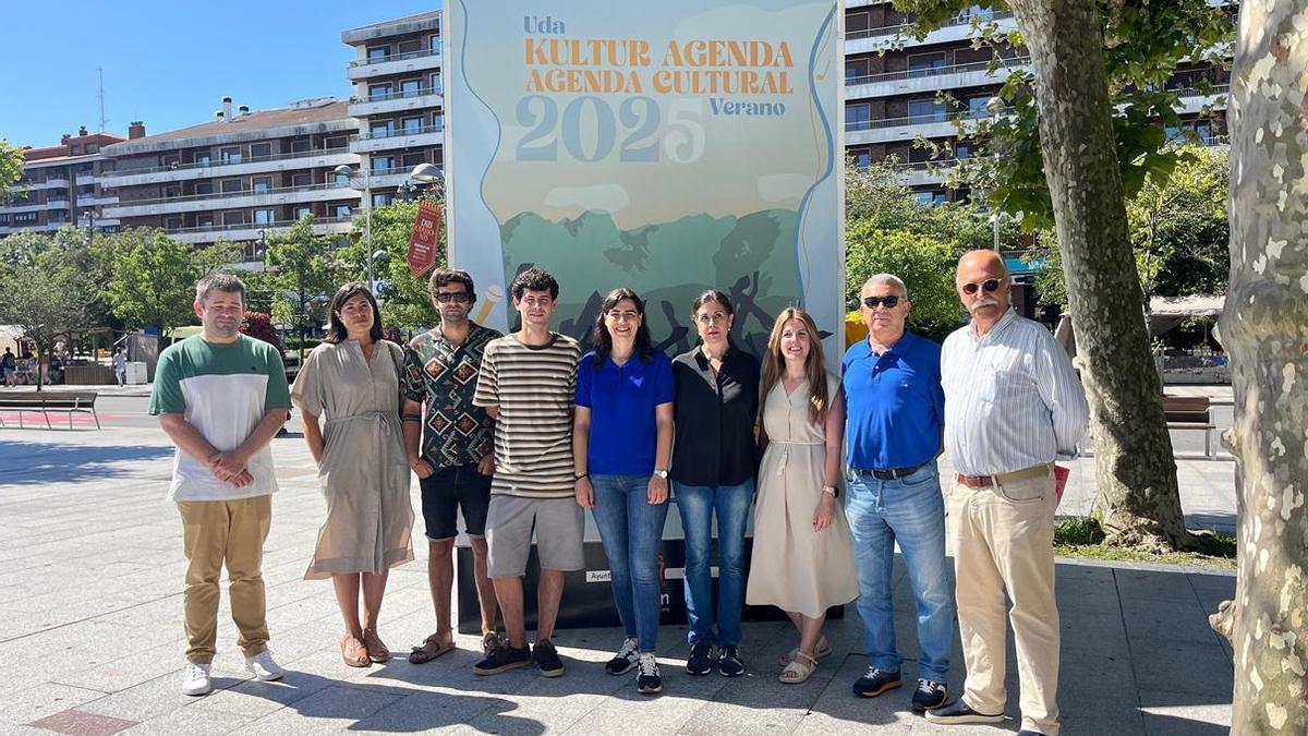 Presentación de la agenda cultural organizada para el verano por el Ayuntamiento de Irun.