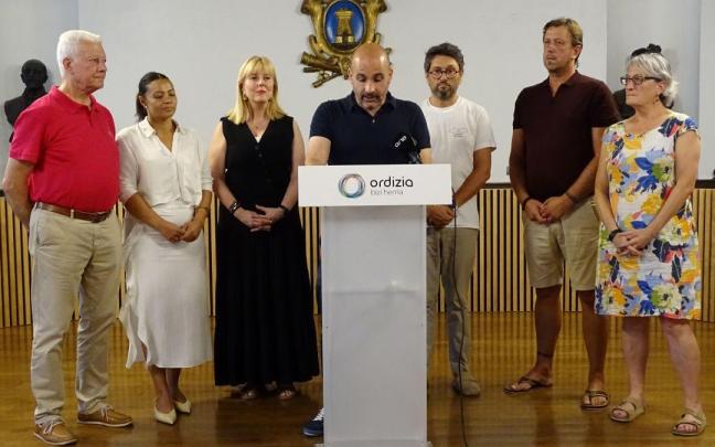 Lectura de la declaración institucional de la Mesa Política para la Convivencia de Ordizia