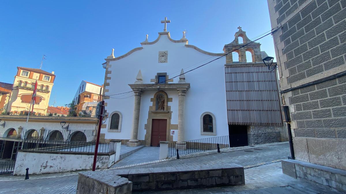 Exterior del Convento de Zumaia, frente al ayuntamiento.