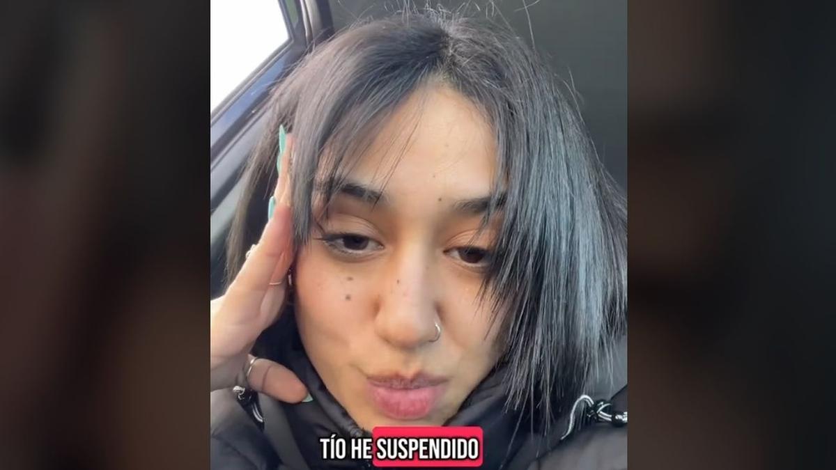 La joven, tras no superar la ITV.