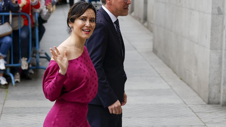 Isabel Díaz Ayuso a su llegada a la ceremonia.