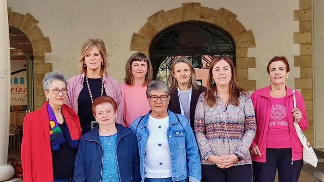 Responsables municipales y usuarias de los programas sobre cuidados de Arrigorriaga