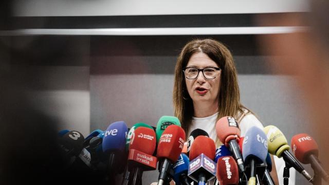 La exmilitante socialista Leire Díez durante una rueda de prensa.