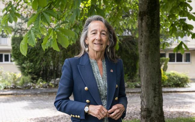 Marisol Garmendia posa en la sede de la Delegación del Gobierno español en Gasteiz.