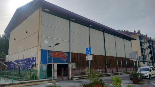 El frontón Iturrigorri, donde se habilitarán vestuarios y un baño público, además de ampliar las gradas.