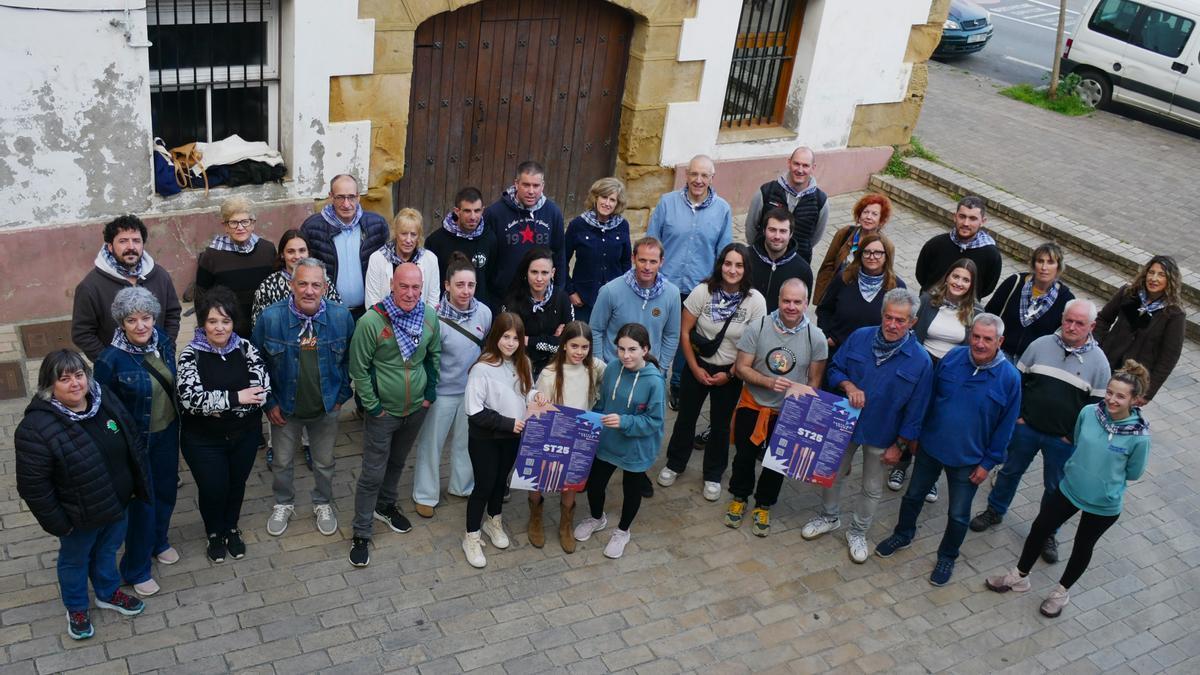 Presentación del programa de las fiestas de santelmo en Zumaia.