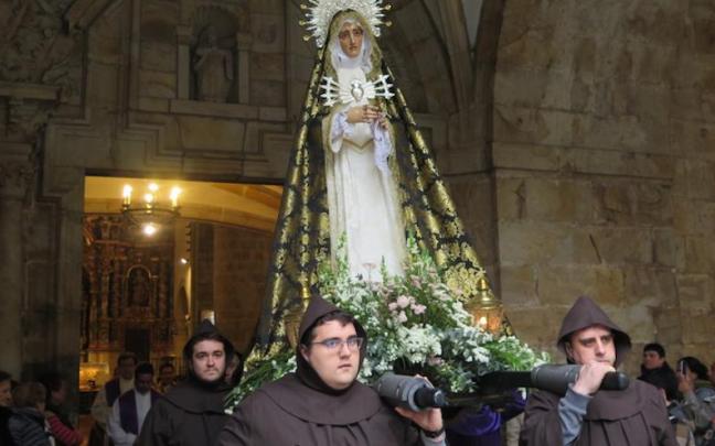 La procesión de la Pasión de Legazpi. / Asier Zaldua La procesión de la Pasión de Legazpi.
