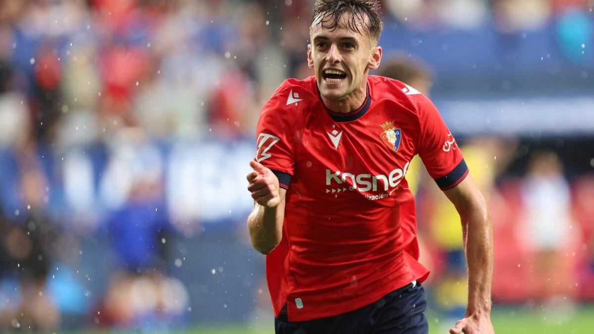 Aimar Oroz en imagen celebrando un gol con Osasuna. Foto: UNAI BEROIZ