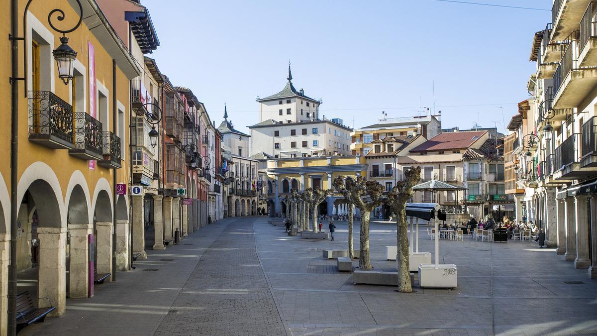 Vista general de la Plaza Mayor de Aranda de Duero.