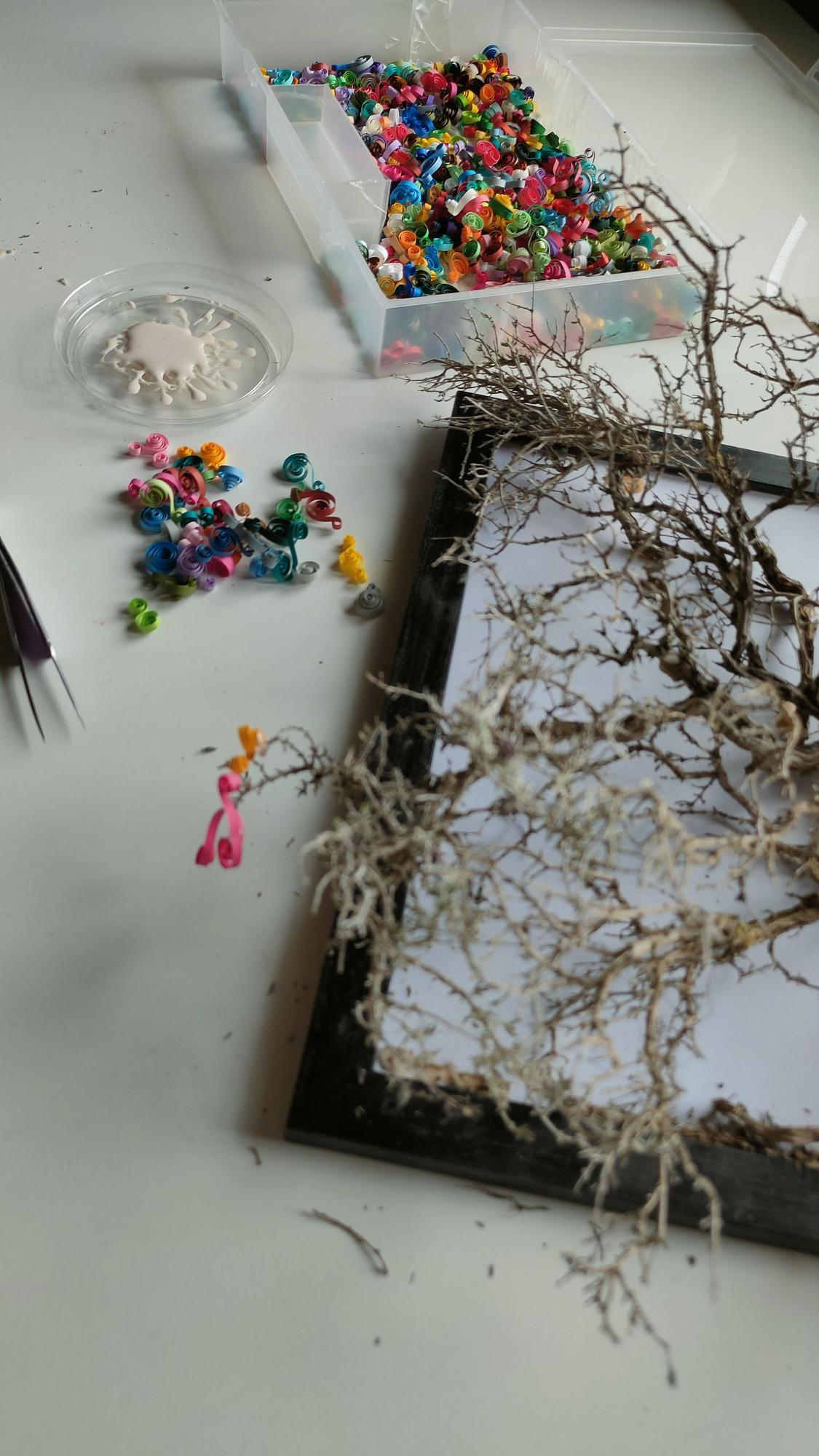 Un cuadro de Milcositos, en proceso de creación.