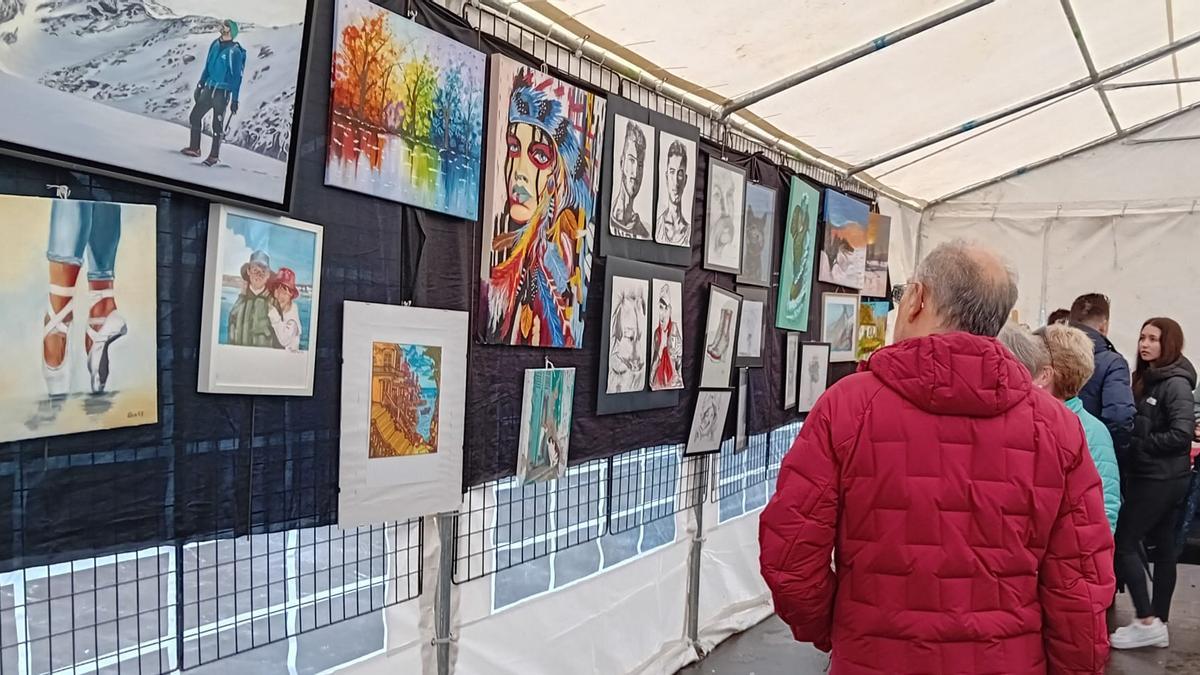 Otro de los actos de la jornada es la exposición de trabajos de los cursos de la casa de Cultura