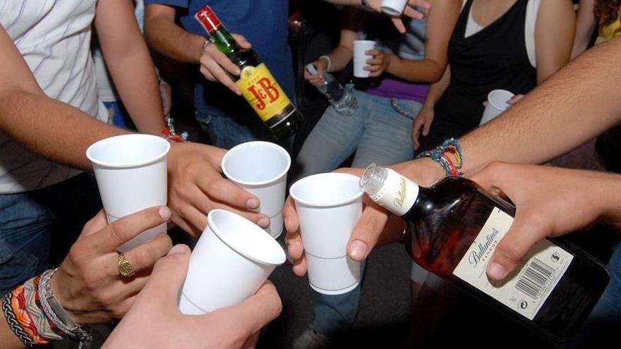 Se incrementa el consumo de alcohol entre los adolescentes